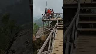 Zhafirah di puncak batu ratapan angin dieng wonosobo