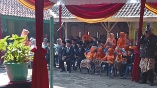 Prosesi penglepasan TK MI MIFTAHUL ULUM SELOKGONDANG