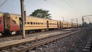 18043 Howrah Bhadrak Bagha Jatin Express arriving Bagnan station #railfanning #indianrailways