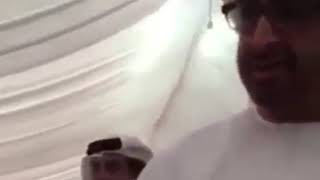 شاهد الفيديو الذي أخده طفل صغير،للشيخ محمد بن زايد،وردة فعل الشيخ محمد بن زايد المفاجأة.