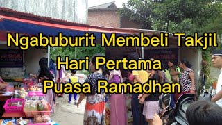 Ngabuburit Membeli Takjil Persiapan Berbuka Puasa