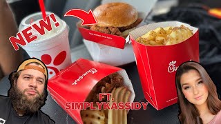 Trying The NEW Chick-fil-a Sandwich | IT'S REALLY GOOD!!