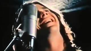 John Paul Young - Love is in the air