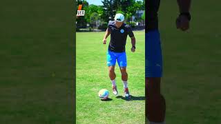 Develop perfect soccer ball control #soccerskills #footballskills #ballskills #tekkers