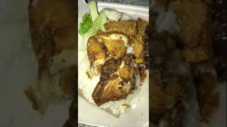 Indonesia Street Food ( Ayam Geprek) #shorts #ayamgeprek