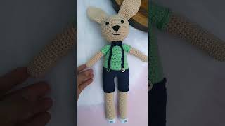 coelho amigurumi