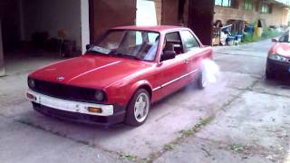 E30 327i burnout