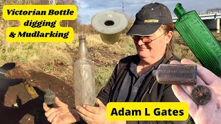 Bottle Digging at The Bottle Dump! Mudlarking for Victorian treasures along the Thames Estuary!