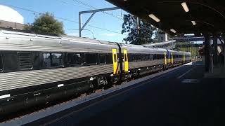 4 Car NSW TrainLink Endeavour Railcar passing through