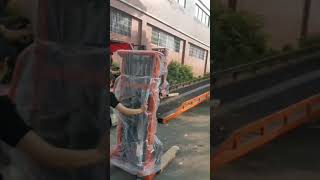 How to load manual hand stacker into container? Guangdong Niuli Logistics