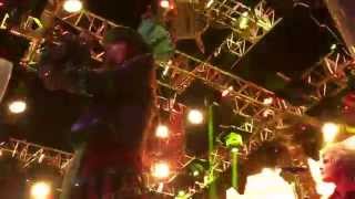 U2 vertigo mad t party madTparty October 25, 2015 Sunday Funday