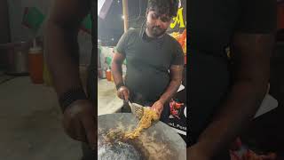 インド路上のチョーミン作り|| Making indian cyoumin #インド#india #shorts #indiansnacks #streetfood #egg #food