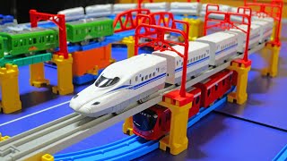 Plarail Japanese Shinkansen N700 Series Long Train & 4 JR Trains