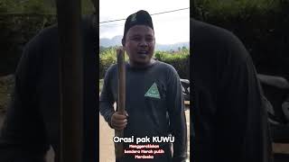 Orasi Pak Kuwu. menggeratiskan bendera Dirgahayu Merah Putih