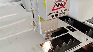 2000w laser cutting machine cutting 1mm stainless steel plate