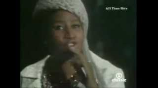 Aretha Franklin - I Say A Little Prayer (Live)