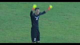 Узбекский голкипер забил гол со своей штрафной. Uzbek goalkeeper scored a goal from the penalty