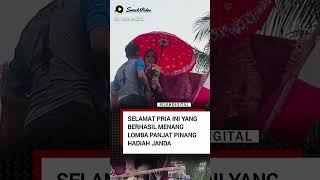 Cie dapat hadiah panjat pinang janda muda hihihihi