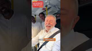 PRESIDENTE LULA DIRIGINDO ÔNIBUS ESCOLAR