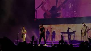 Jonas Brothers - Lovebug LIVE clip