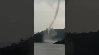 Furious Wind From The Sky Lock Lake Victoria!