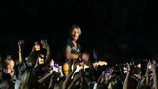 Keith Urban - guitar solo - CMA fest 2023