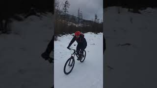 #Shorts winter mountain biking on snow on local trails