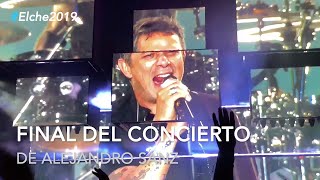 Final del concierto de Alejandro Sanz con fuegos artificiales #LaGira #LaGiraElche