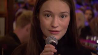 Sigrid - "Fake Friends" Inas Nacht 17.6. 2017