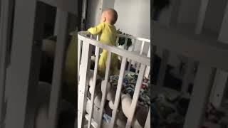 6месячный крушила😀  наши 👶 конфетки.