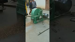 wood sawdust crusher sawdust maker machine for growing mushroom