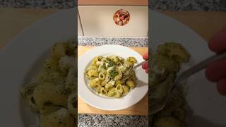 Pesto Pasta Recipe 🌿🍝 #pesto #pestopasta #pestorecipe #pasta #pastarecipe #shorts