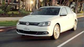 New 2013 Volkswagen Jetta Hybrid Driving Action