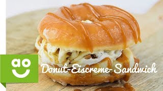 Donut-Eiscreme-Sandwich