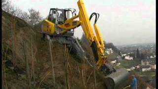 Menzi Muck A91 im Rebhang - Constructing vine yards