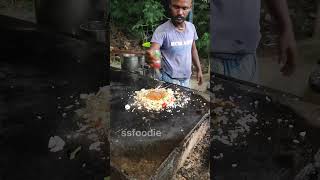 காரமான 💥முட்டை 🤤பரோட்டா 👌💯சாப்புட்டு இருக்கிங்களா #shorts #muttaparotta #foodtrending #simpleesursn