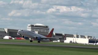 Sunwing Airlines B737-81D (C-GNCH) Taxi + Takeoff 24L Montreal Trudeau YUL | CYUL