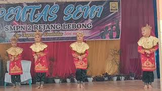 Tari cindai..9j.. pentas seni SMP negeri 2 Rejang Lebong..#cindai