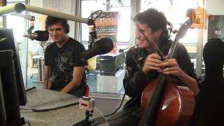 Entrevista com os 2CELLOS | Antena Zagreb -2012 ( PT/BR)