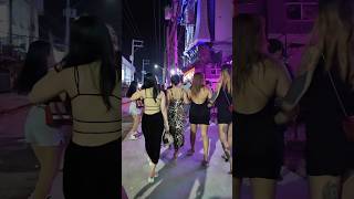 Party all the time! Angeles City nightlife with Single at 40