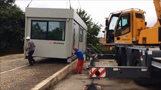 Installation de deux salles de classes modulaires à Flers (Orne).