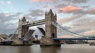 LONDON BRIDGE STUCK ONE SIDE AFTER CROSSING SMALL SHIP