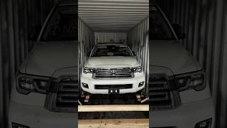 3 SUV loading 40” container