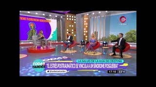 Maju Lozano y el Dr. Andersson conversan sobre el cuadro de Florencia Kirchner