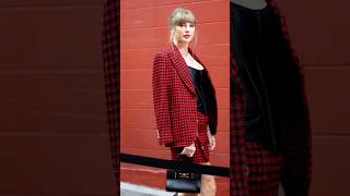 Taylor Swift Politely Corrects Security’s Etiquette at Travis Kelce’s Chiefs Game #taylorswift