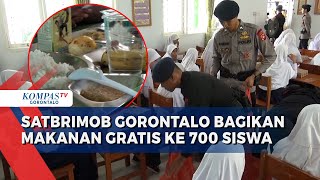 Jelang Peringatan HUT Ke 79 Brimob , Satbrimob Polda Gorontalo Bagikan Makan Gratis Kepada 700 Siswa