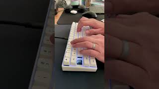 Zenclack Pleiades V1 | ilovbee i61 | MDA Keycaps | Typing Test  #keyboardsounds #mechanicalkeyboard