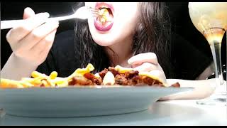 اسمر ایرانی /موکبانگ پاستا با پنیر پیتزا/mukbang pasta/asmr irani /eating show/Persian asmr