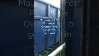 BOXN rake powered by WAG 7 (Flat Face) is overtaken by Mayurakshi Fast Passenger #shorts #goodstrain