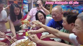 Cùng gia đình chồng ăn tất niên đêm 30 đón giao thừa 2024/ chào đón năm mới#malaysia #malaysiafood